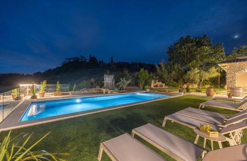 San Terenziano Villa | Villa Hedone Retreat