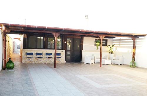 Margherita di Savoia Villa | Villa Hermosa Beach