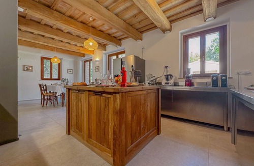 SantʼAngelo in Pontano Villa | Villa in the Sibillini Mountains, Pool & Privacy