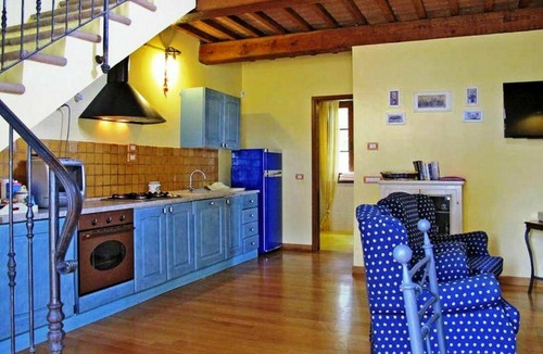 Ramazzano Villa | Villa in Ponte Felcino with 5 bedrooms sleeps 18