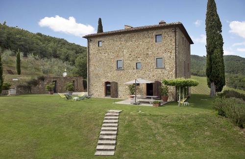 Gaiole in Chianti Villa | Villa in San Vincenti with 5 bedrooms sleeps 12