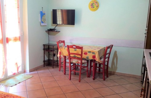 Coccorino Apartment | Villa in the green with swimming pool, near the sea
