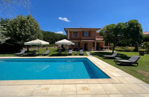 Loro Ciuffenna Villa | Villa in Tuscany with Private Pool & Views, cleaning included