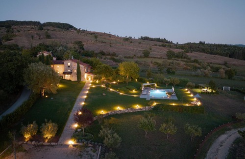 Bibbiena House | Villa in Tuscany with Pool & Panoramic Views