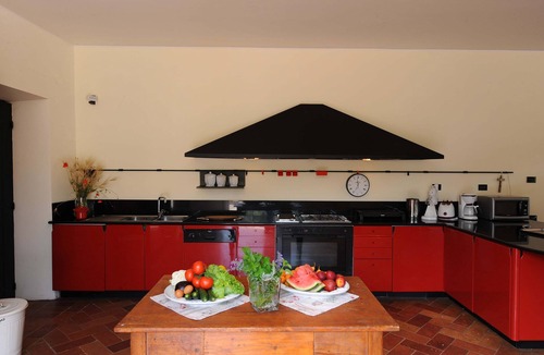 Montemaggiore al Metauro Villa | Villa rent with swimingpool, garden, tenniscurt, near the sea
