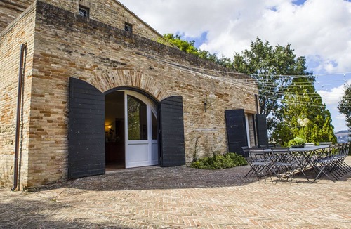 Montemaggiore al Metauro Villa | Villa Eos, the ideal location for a relaxing vacation