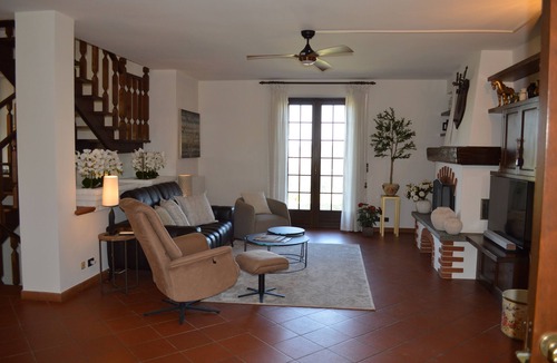 Calosso Villa | Villa Jilla, W/pool Surrounded by Vineyards