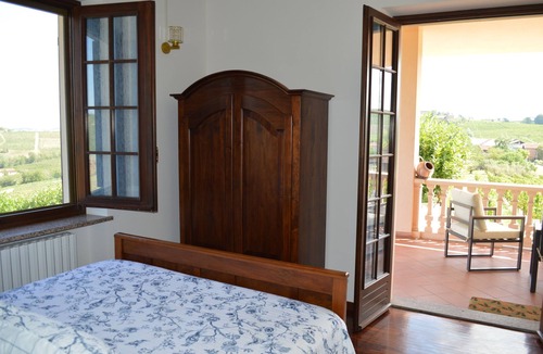 Calosso Villa | Villa Jilla, W/pool Surrounded by Vineyards