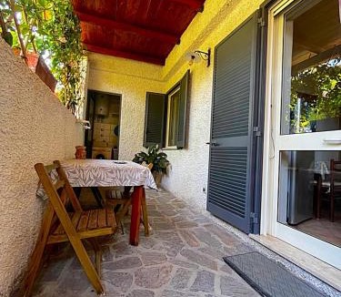 Forio Apartment | Villa Kalos - Tra il verde e il mare