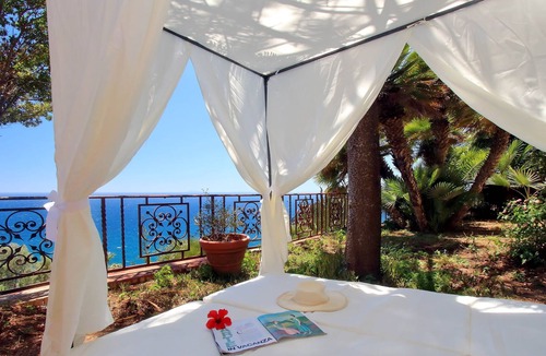 San Felice Circeo Villa | VILLA L'INFINITO 16 BEDS