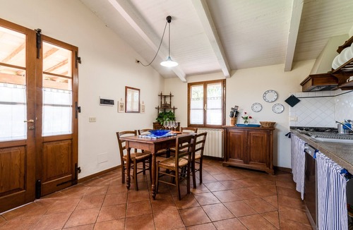Bucine Villa | Villa 'La Stalla Il Sole Verde' with Shared Pool, Wi-Fi, Pets Allowed
