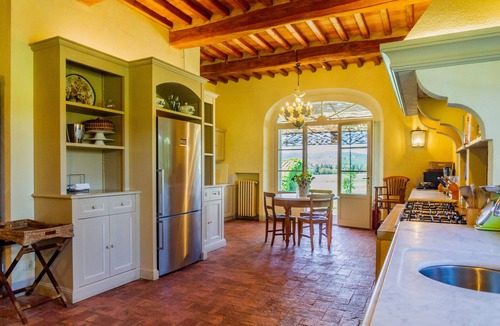 Gavorrano Villa | Villa 'La Vigna' with Private Pool, Wi-Fi and Air Conditioning
