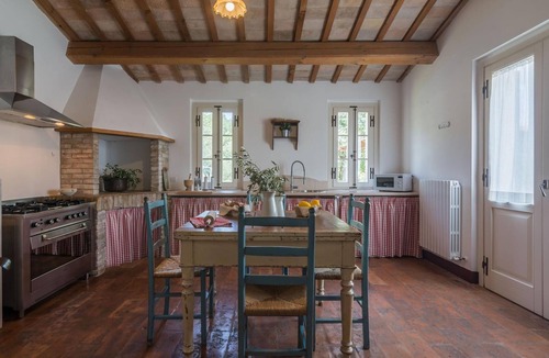 Fratte Rosa Villa | Villa Larissa - Pool, AC, pets, outdoor games