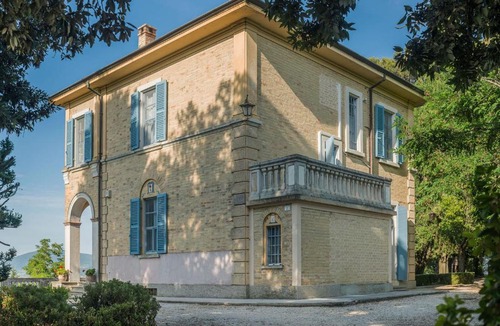 Osimo Villa | Villa Liberty