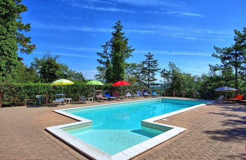 Scheggia Villa | Villa Lorenzo - Villa with private pool