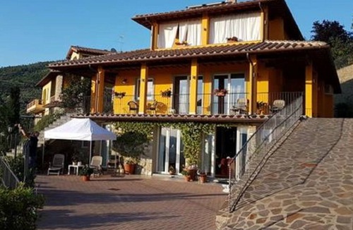 Bivio Pozzo Villa | Villa "lucrezia" - beautiful villa surrounded by greenery.