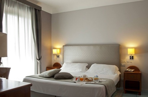 Licola Hotel | Villa Luisa Hotel Residence Beauty Farm