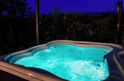 Loro Piceno House | Villa Maline - Hidden in Nature, Jacuzzi & Sauna