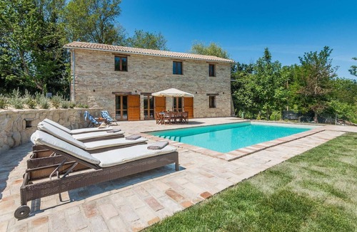 Massa Fermana Villa | Villa Malu - Private villa, 3 bedrooms, pool, A/C, wifi, Marche