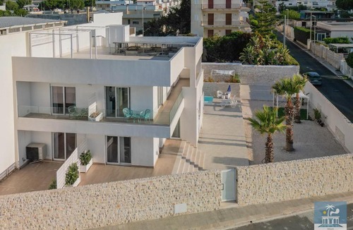 Santo Spirito Apartment | Villa Mediterranea Apartments - Seaview, Pool & Garden