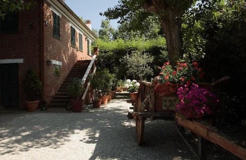 Casabianca di Fermo Hotel | Villa Mirella Beach