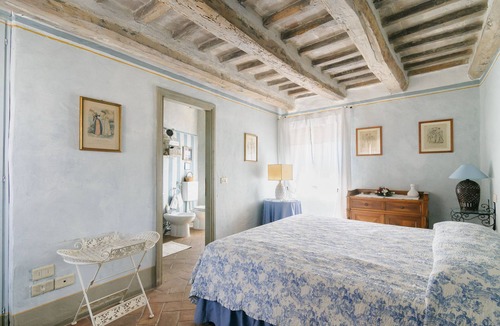 Castel Focognano House | Villa Montanina - Relax in Tuscany