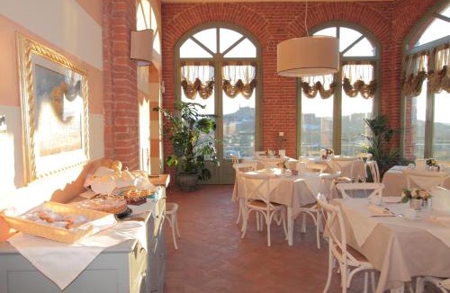 Vignale Monferrato Hotel | Villa Morneto - Adults only