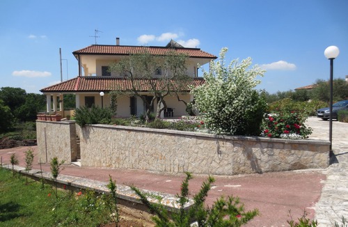 Noci Apartment | Villa Murgese, apartment with pool, Noci, near Alberobello