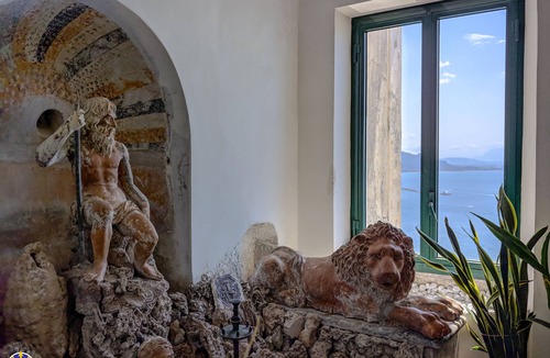 Raito Apartment | Villa Neptune at the beginning of the Amalfi Coast CIN No. IT065157B4VGM390GL.