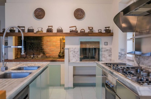 Pesaro Villa | Villa Nina - Private villa, 6 bedrooms, pool, A/C, wifi, 6 km to beach, Marche