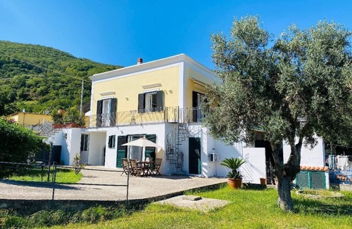Fiaiano Apartment | VILLA NOLELU - vacation home with large panoramic terrace