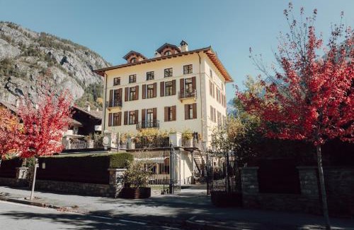 Courmayeur Hotel | Villa Novecento Romantic Hotel - Estella Hotel Collection & Experience