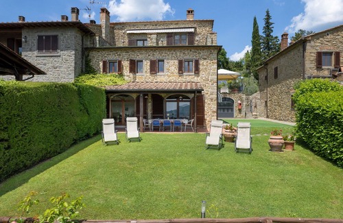 Subbiano Villa | Villa Olivi Pool by Geco Vacation Rentals