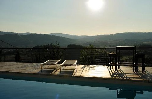 Nocera Umbra House | Villa ouverte sur le monde