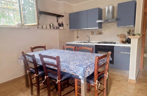 Sellia Marina Apartment | Villa Papalia, Beachfront & Windsurf, Escape on the Ionian Sea