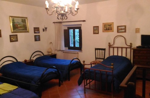 Sansepolcro House | Villa park pool exclusively vacation private parties groups up to 35 seats