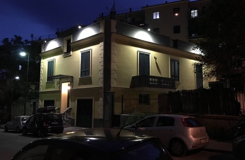 Bagnoli Apartment | VILLA ROSA - Apartment n. 3 "VIOLA" (4 beds):
