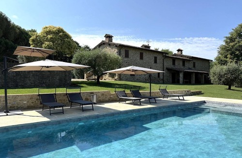 Bivio Lugnano Villa | Villa San Vicenzo By MMega