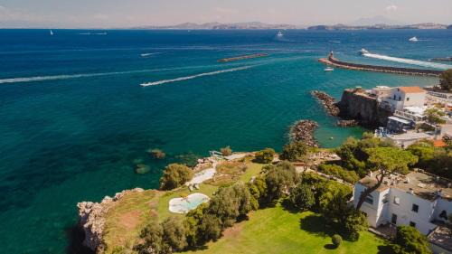 Ischia Porto Villa | Villa Serao by MyVillaCollection