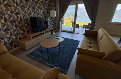Carciano Villa | Villa Serenissima - Lake