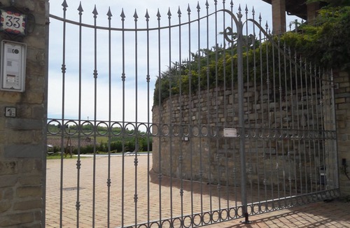 Montaldo Scarampi House | Villa Sofia with swimming pool and Unesco Piedmont garden