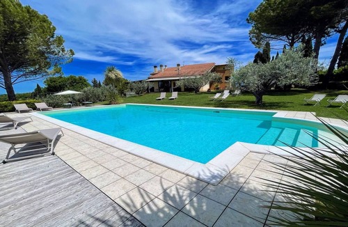 Pietrauta Villa | Villa Sole Vino, Fabulous Pool, fantastic area, sleeps up to 15persons