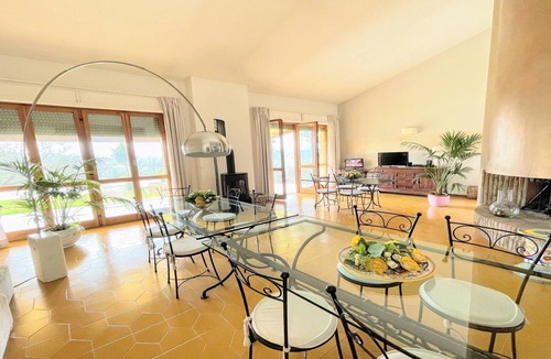 Pietrauta Villa | Villa Sole Vino - Fabulous Pool - fantastic area - sleeps up to 15 no2