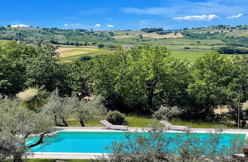 Pietrauta Villa | Villa Sole Vino - sensational holiday venue - central location - sleeps 15