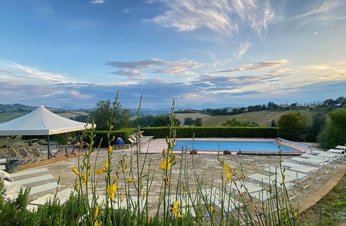 Ponzano di Fermo Villa | Villa 'Tenuta Pomegranade' with Private Pool, Wi-Fi and Air Conditioning