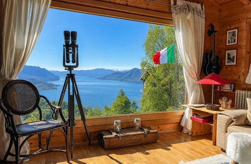 Agra Villa | Villa Tirolese by Lago Reisen
