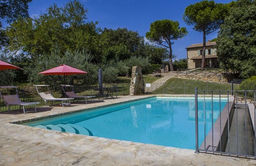 Gualdo Cattaneo Villa | Villa Tre Pini, surrounded by pure nature