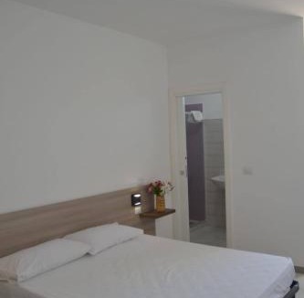 Ischitella Bed & Breakfast | Villa Uria monolocali con e senza angolo cottura