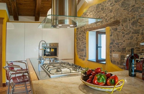 Vibonati Villa | Villa Vibrante - 10 Guests - Independent villa with pool