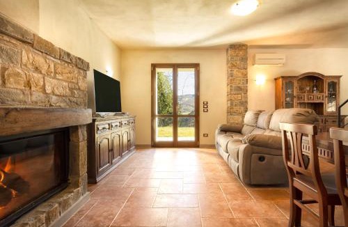 Tredozio Villa | Villa Viktoria & Andras